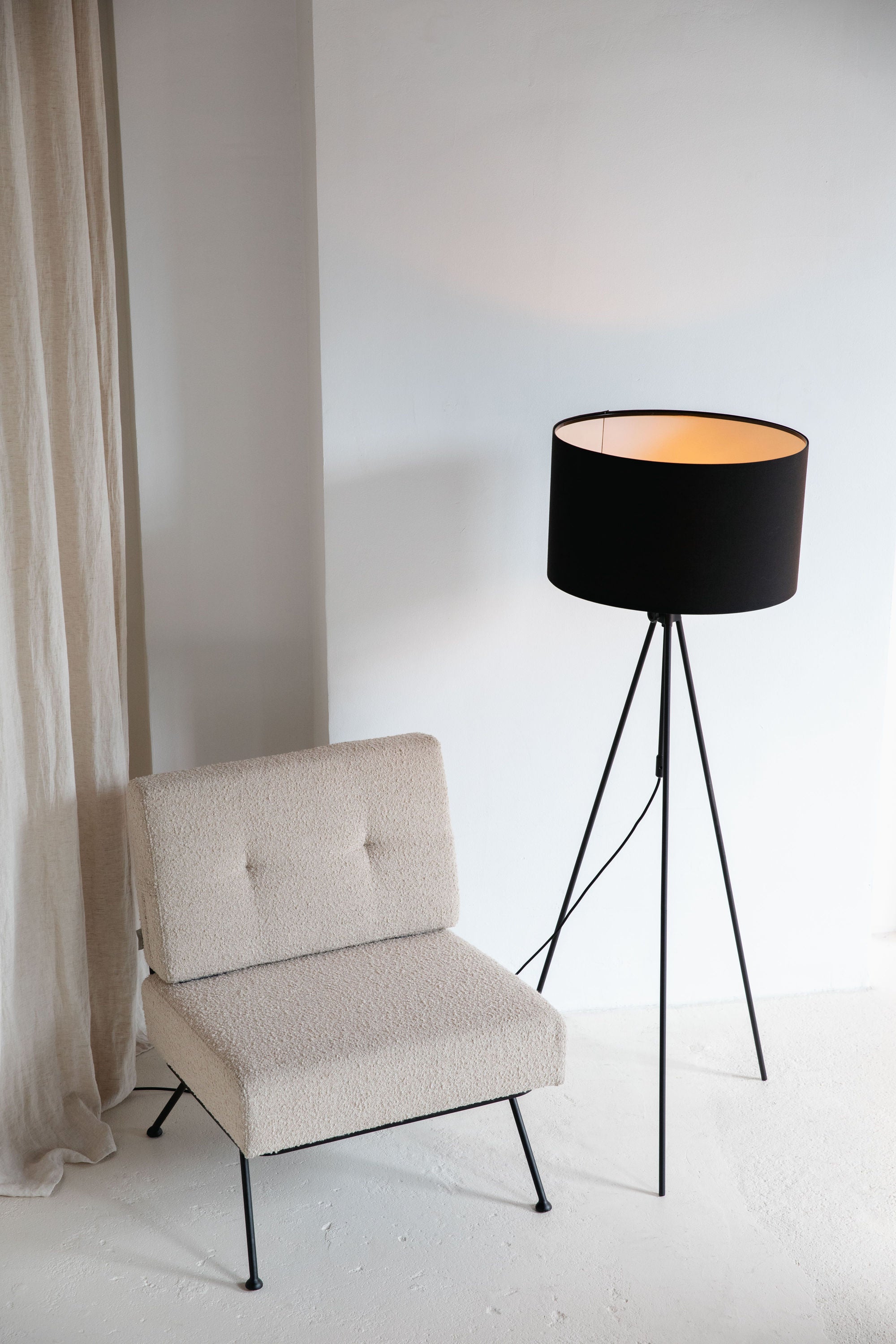 Zuiver Lesley Black Floor Lamp